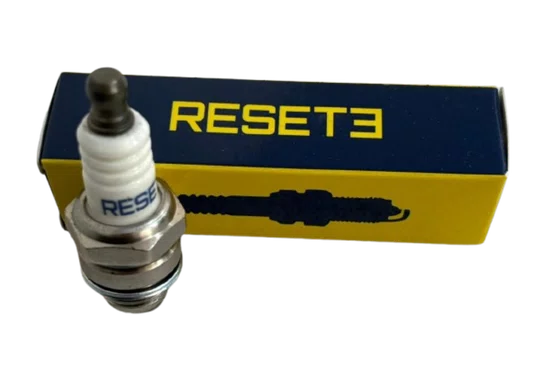 Vela de Ignição Para Motores 2 Tempos Resete